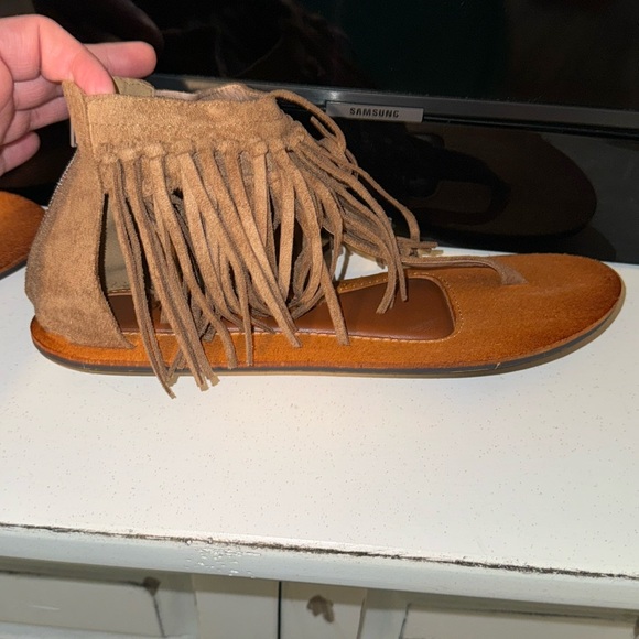 Odema Women’s Flat Sandals - Picture 1 of 5